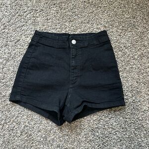 BLACK SHORTS JEANS